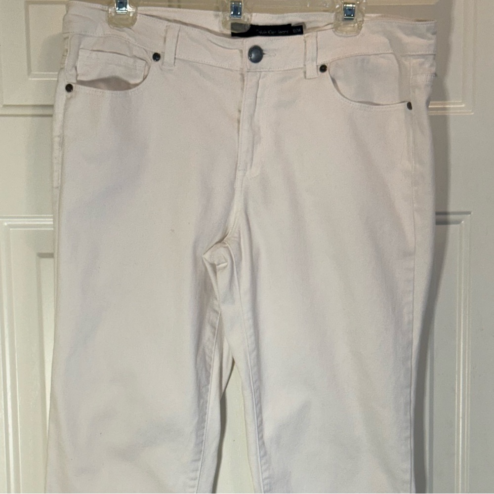 Calvin Klein Women's Cream Straight Leg Jeans